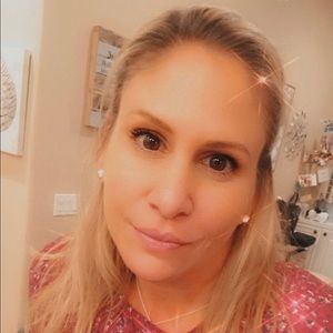 Meet your Posher, Adriane